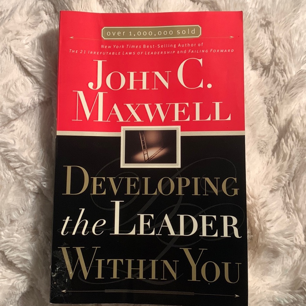 🔥4/$25🔥 Developing the Leader Within You